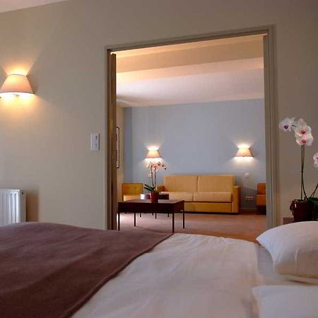 Clarion Suites Corneille Luchon Bagnères-de-Luchon Rom bilde